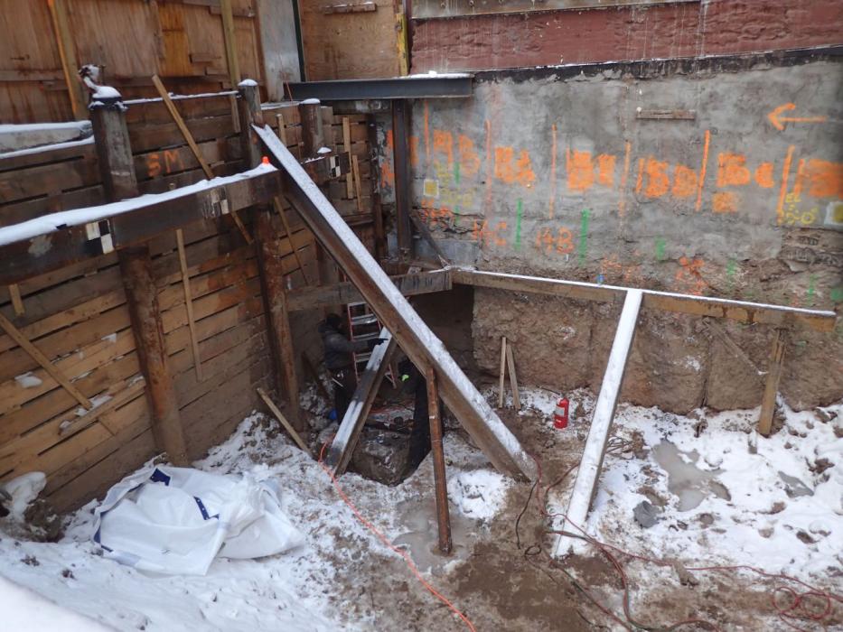 Manhattan – partial underpinning collapse, investigation and stabilization.